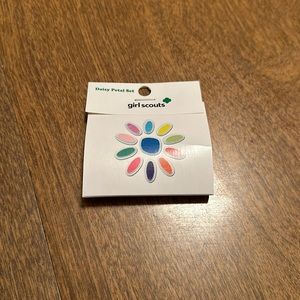 Daisy’s petal set brand new